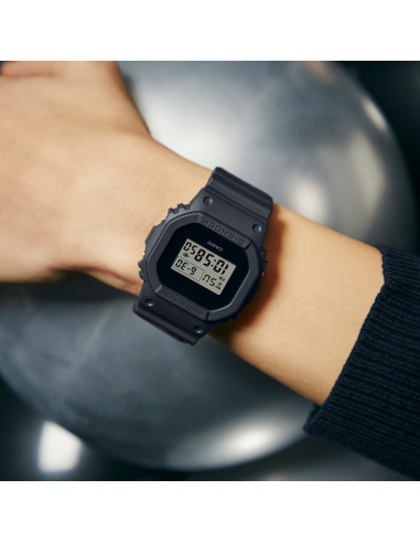 Casio G-SHOCK 40th Anniversary Original DWE-5657RE-1ER Pολόι