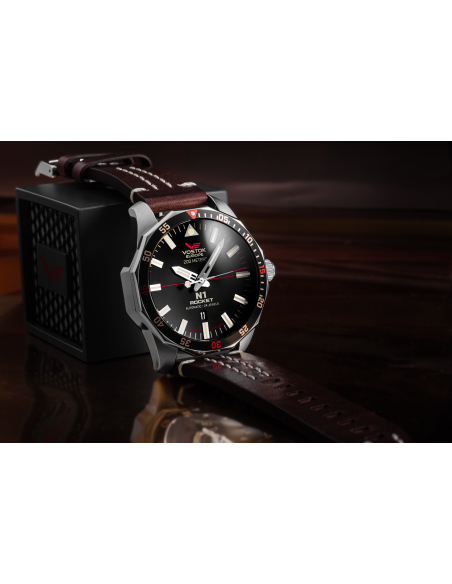 Vostok Europe N-1 Rocket NH35-225A709 Montre - 2